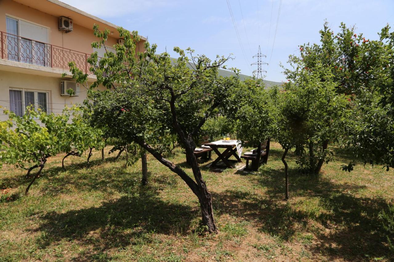 Garden House Apartment تريبينيي المظهر الخارجي الصورة