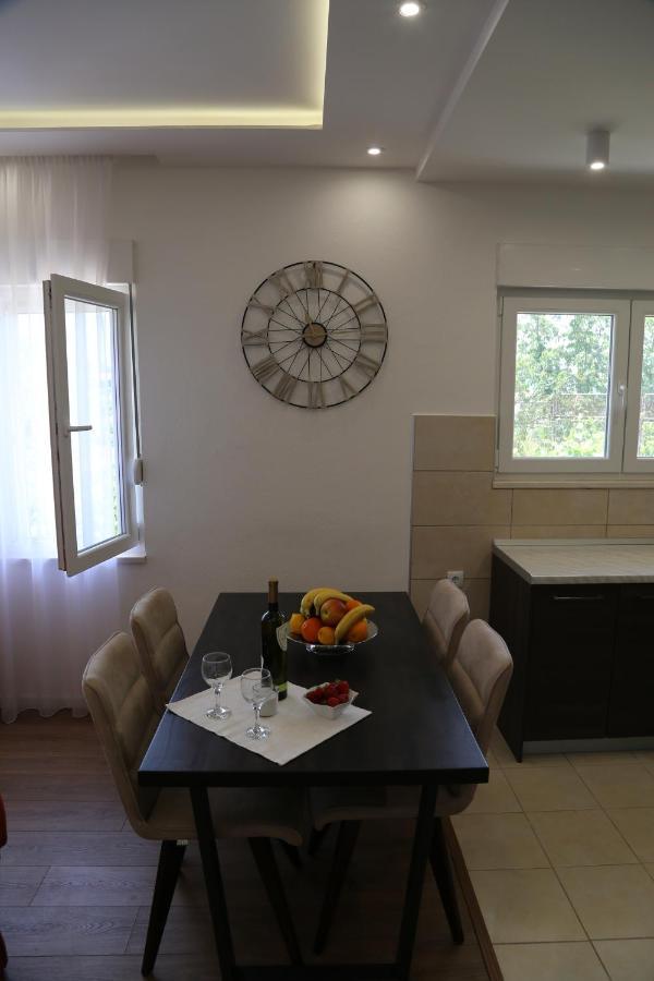 Garden House Apartment تريبينيي المظهر الخارجي الصورة