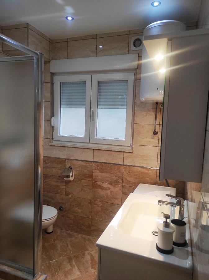 Garden House Apartment تريبينيي المظهر الخارجي الصورة